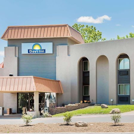 Days Inn By Wyndham West Des Moines Exteriör bild